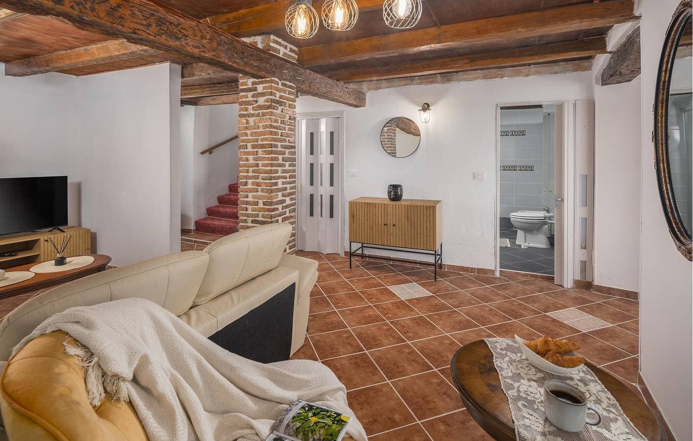 Foto 6 von 27: Geräumige 1-Zimmer-Wohnung mit Terrasse, WLAN und Parkplatz