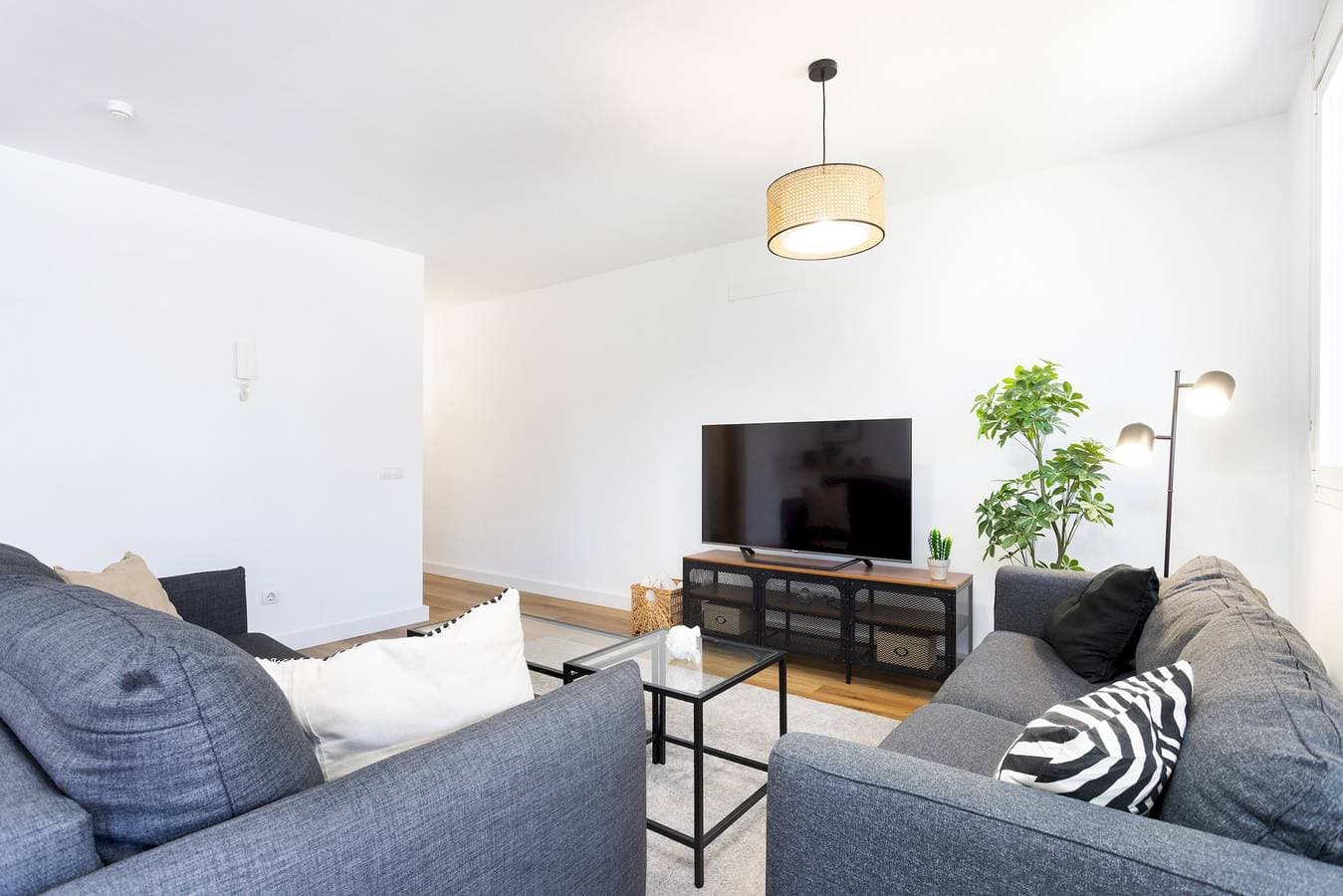 Foto 7 von 37: Ferienwohnung für 4 Personen mit Terrasse