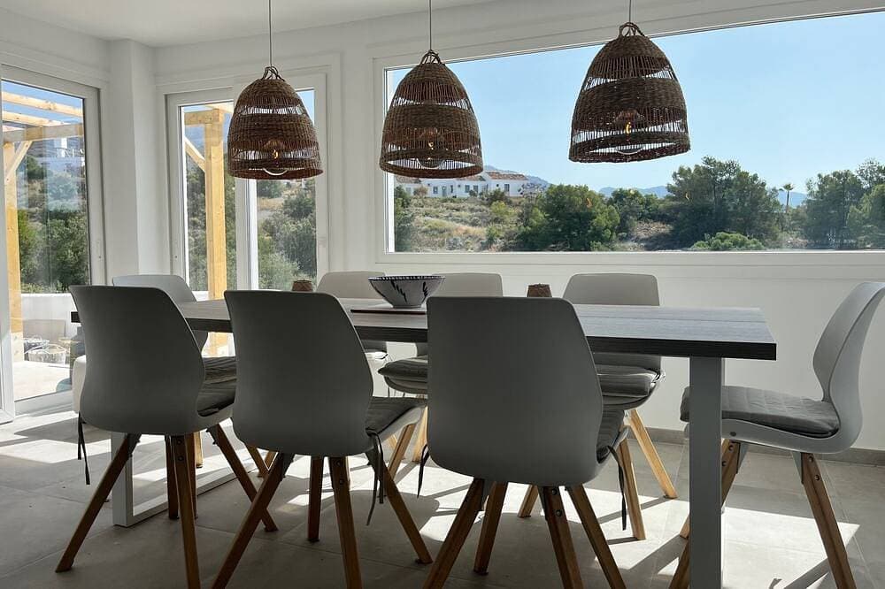 Foto 11 von 24: Villa Avec Piscine 8X4 à Nerja Pour 8 Personnes, Proche de la Plage