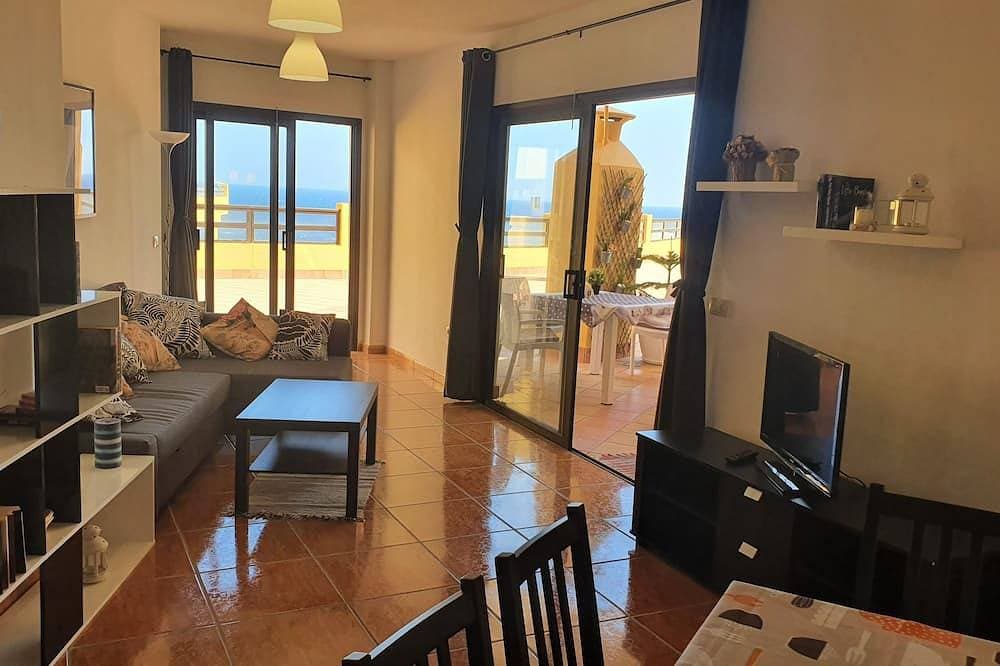 Foto 7 von 30: Immense Private Terrasse Mit Direktem Blick Auf Das Meer Und Klimaanlage, WiFi