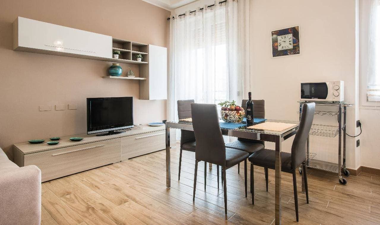 Foto 4 von 55: Two-Bedroom Apartment