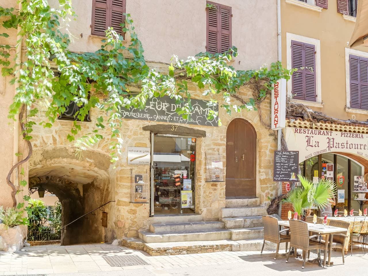 Foto 5 von 24: Village de Bormes les Mimosas