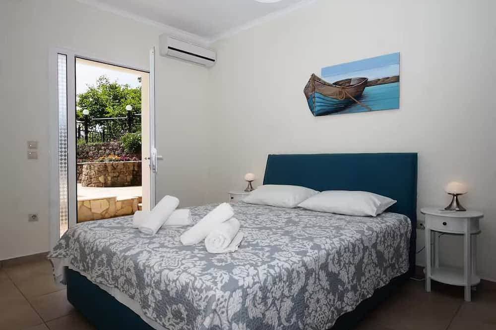 Foto 2 von 30: Ionian Blue - amazing 4-bedroom villa in Corfu