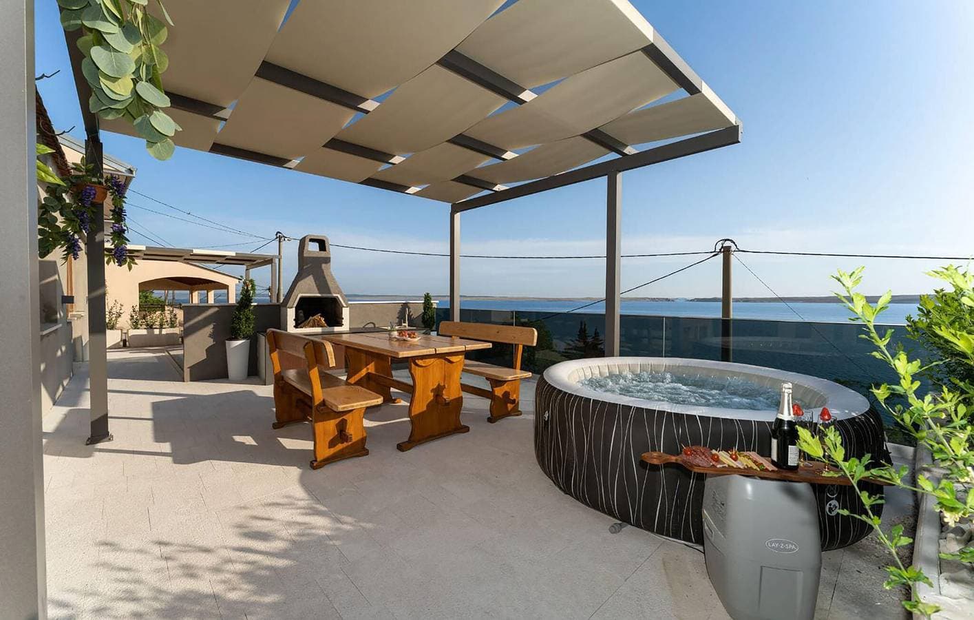 Foto 6 von 33: Gemütliche Ferienwohnung mit Pool, WLAN und Garage, 2 km vom Strand entfernt