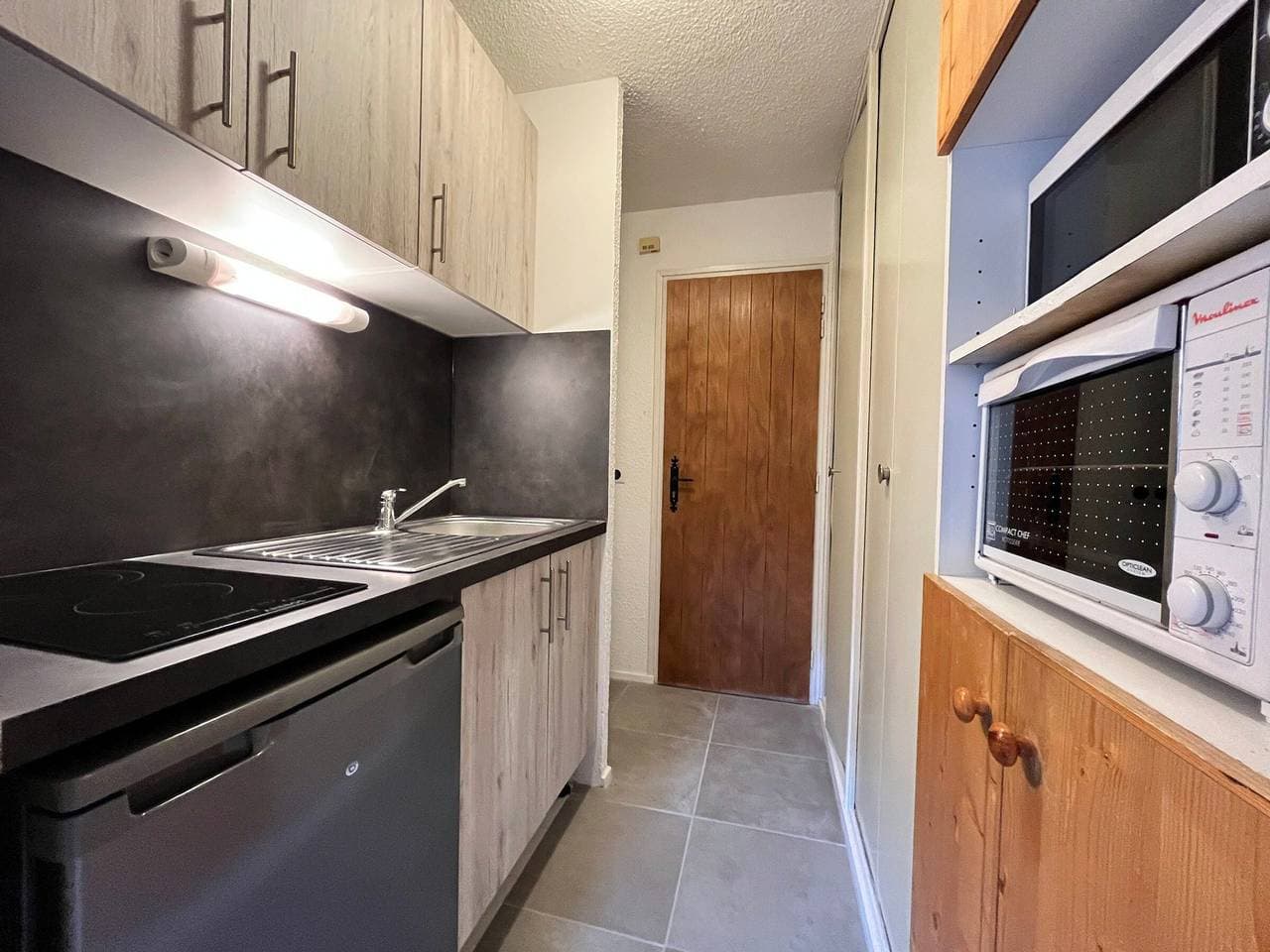Foto 4 von 10: Gemütliches Studio auf den Skipisten, südseitiger Balkon, nahe Esf und Einkaufsmöglichkeiten