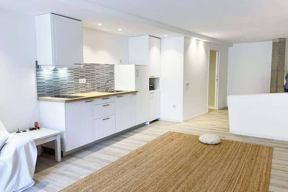 Foto 13 von 17: Jacuzzi Refurbished Loft / Beachfront Retreat