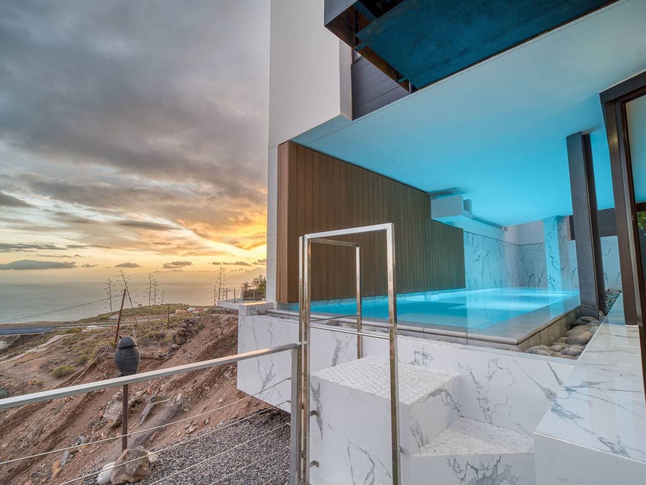 Mit überdachtem Pool in Tijoco Bajo 1