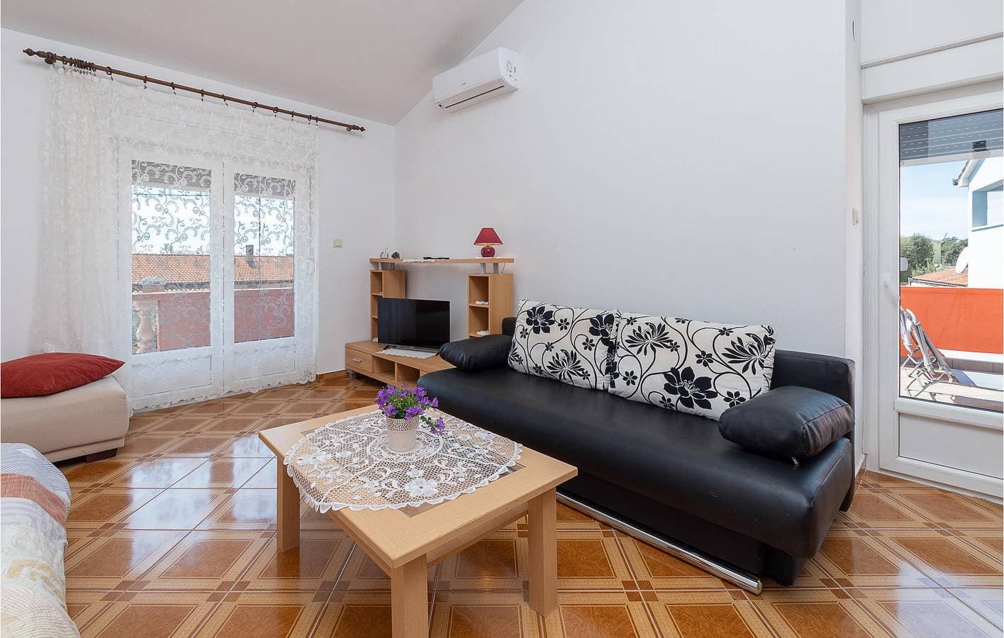 Foto 5 von 21: Gemütliche Ferienwohnung in der Nähe des FKK-Strandes mit WLAN, Terrasse und Parkplatz