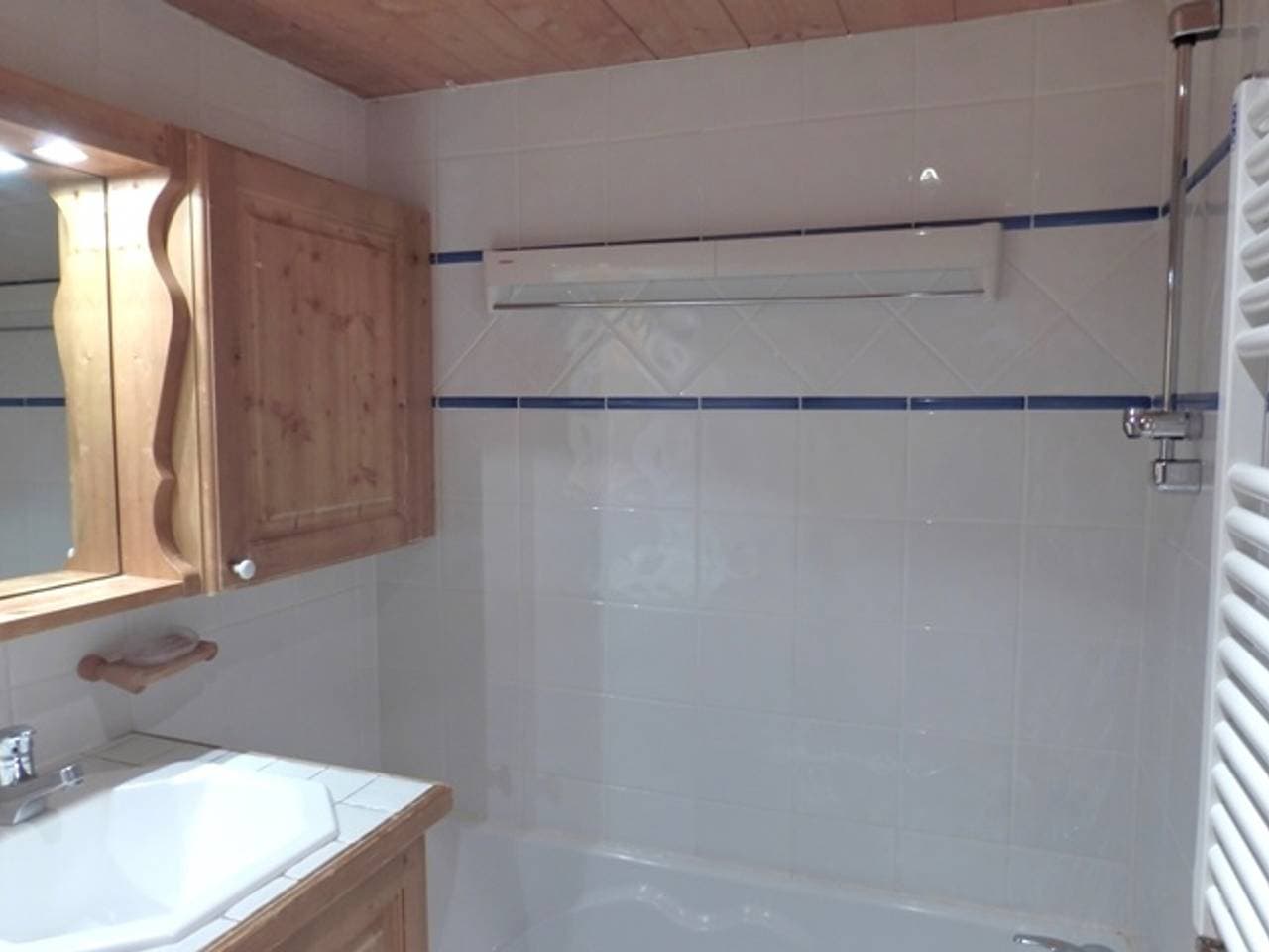 Foto 7 von 14: 3-Zimmer-Wohnung für 6 in Méribel Village, Zugang zu Pool und WLAN