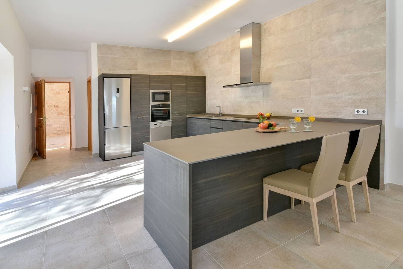 Foto 12 von 38: Luxury Cala D'or Villa | Casa Corso | 3 Bedrooms | Great Sea Views | Bright and Modern