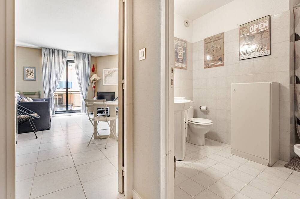 Foto 10 von 30: Zentrale Zweizimmerwohnung, 2 große Balkone, 100 m vom Strand entfernt, Parkplatz, Tennis