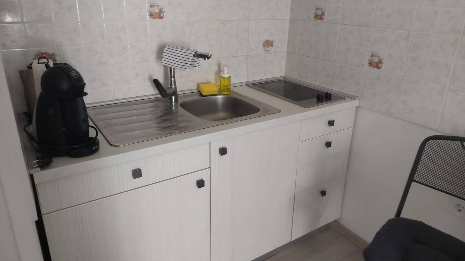 Foto 5 von 14: Studio Appartement mit Terrasse und Meerblick Brela (Makarska) As-25783-a