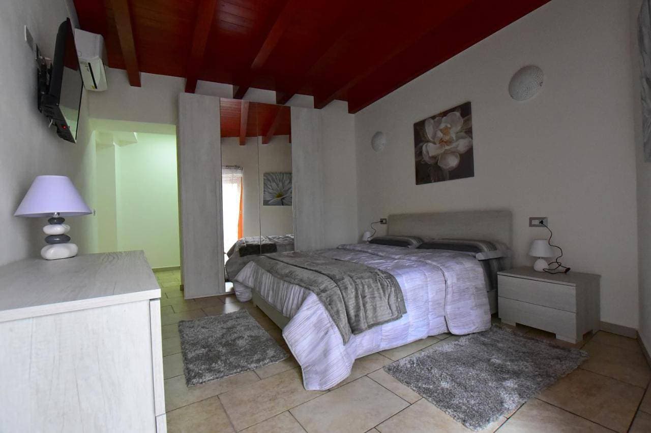 Foto 11 von 12: Double Room with Private Bathroom