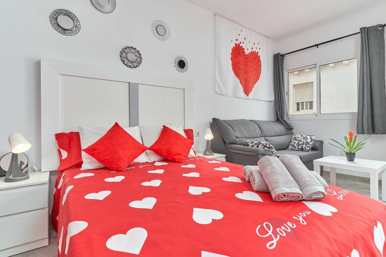 Foto 5 von 31: Einzimmerapartment "Nerja Boutique Deluxe 201" mit Gemeinschaftspool und WLAN