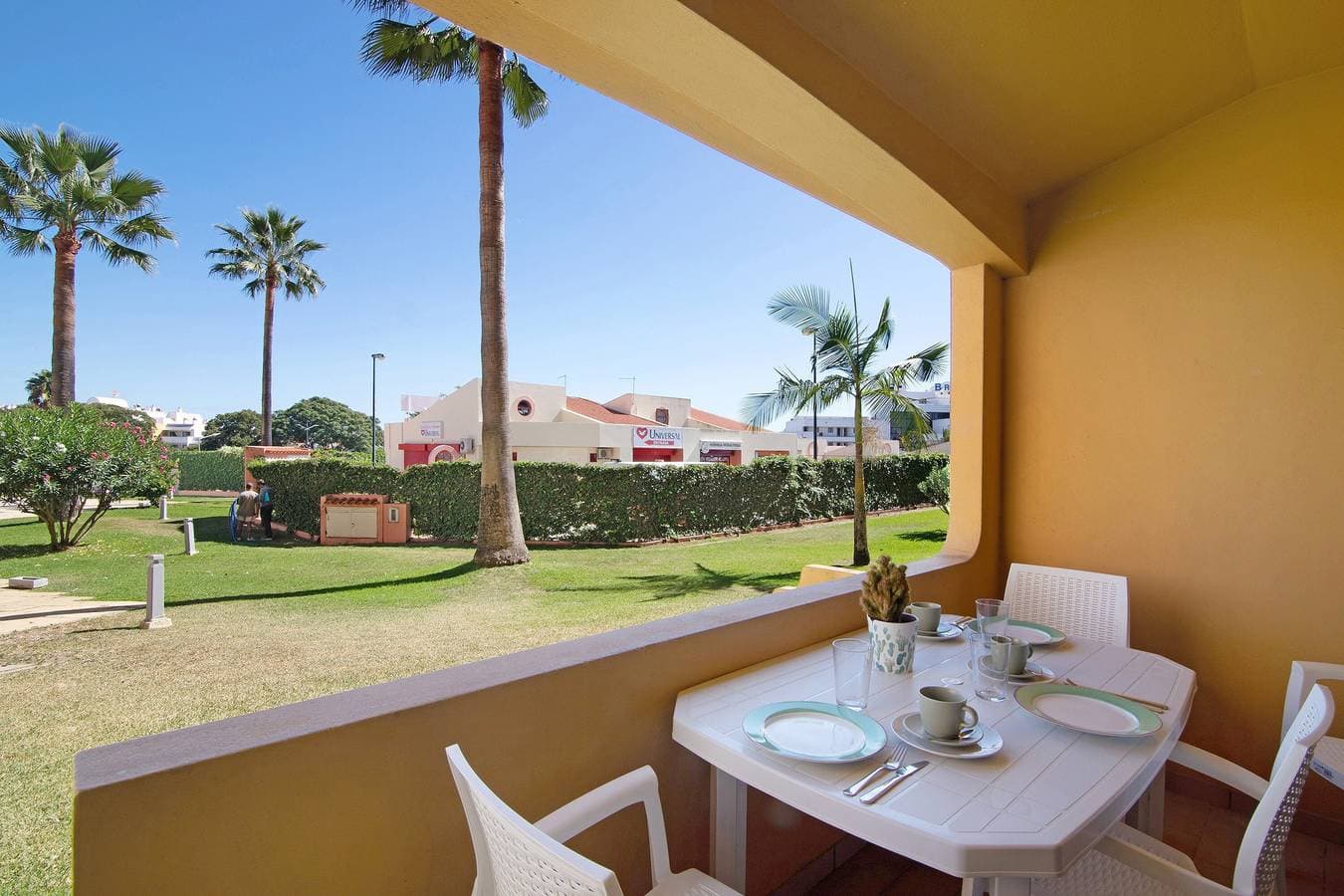 Foto 4 von 22: Studio "Belavista House" mit Privater Terrasse, Gemeinschaftspool und WLAN