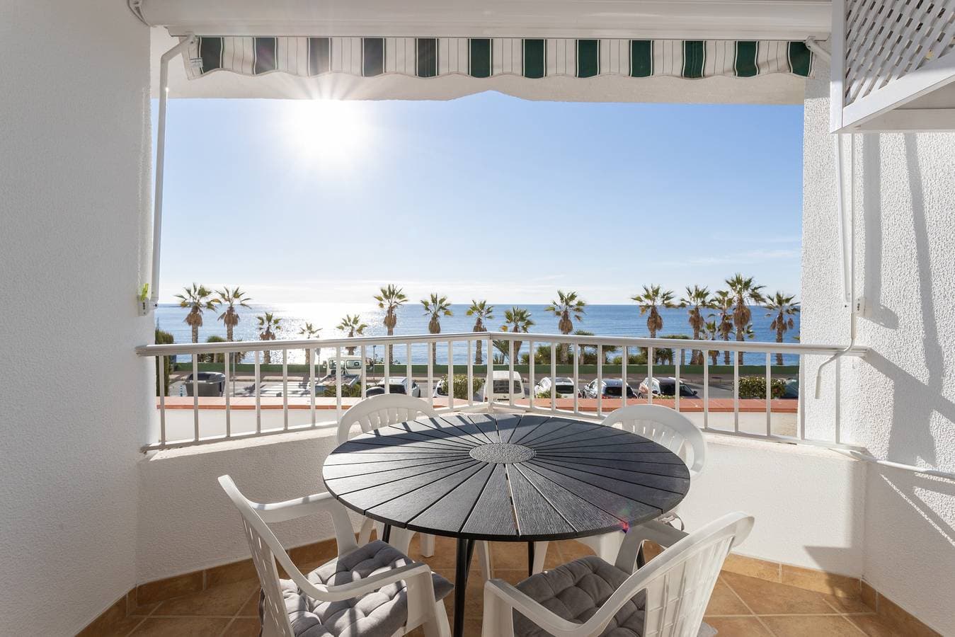 Seafront apartment 1