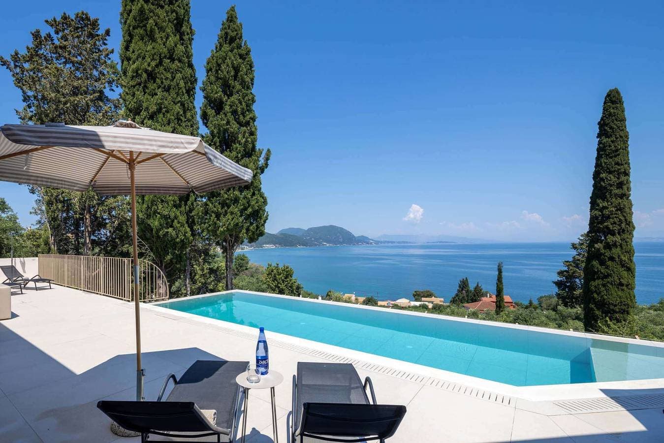 Foto 6 von 58: Villa für 8 Personen mit Garten
