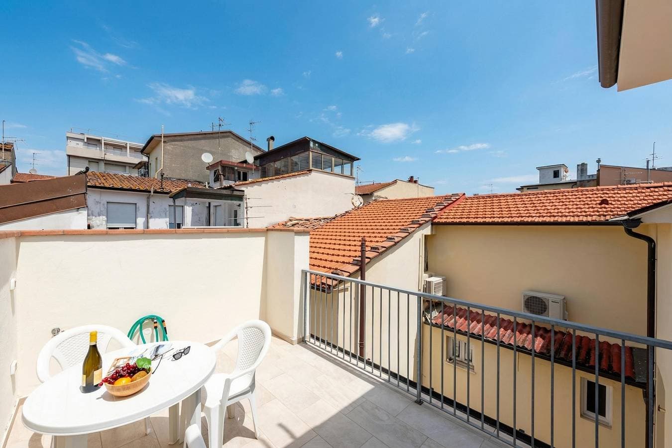 Suite 3 Ondina Viareggio 200m from sea 1