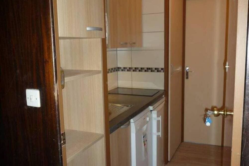 Studio - 1   Raum - 3/4   Personen 1