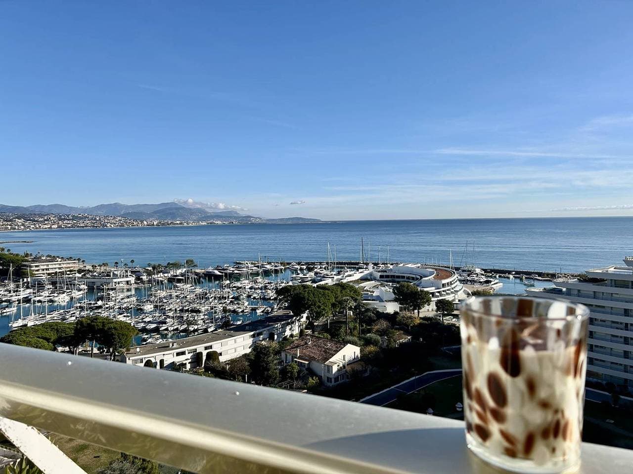 Foto 7 von 13: Zeitgemäße 2-Zimmer-Wohnung – Strand von Villeneuve-Loubet