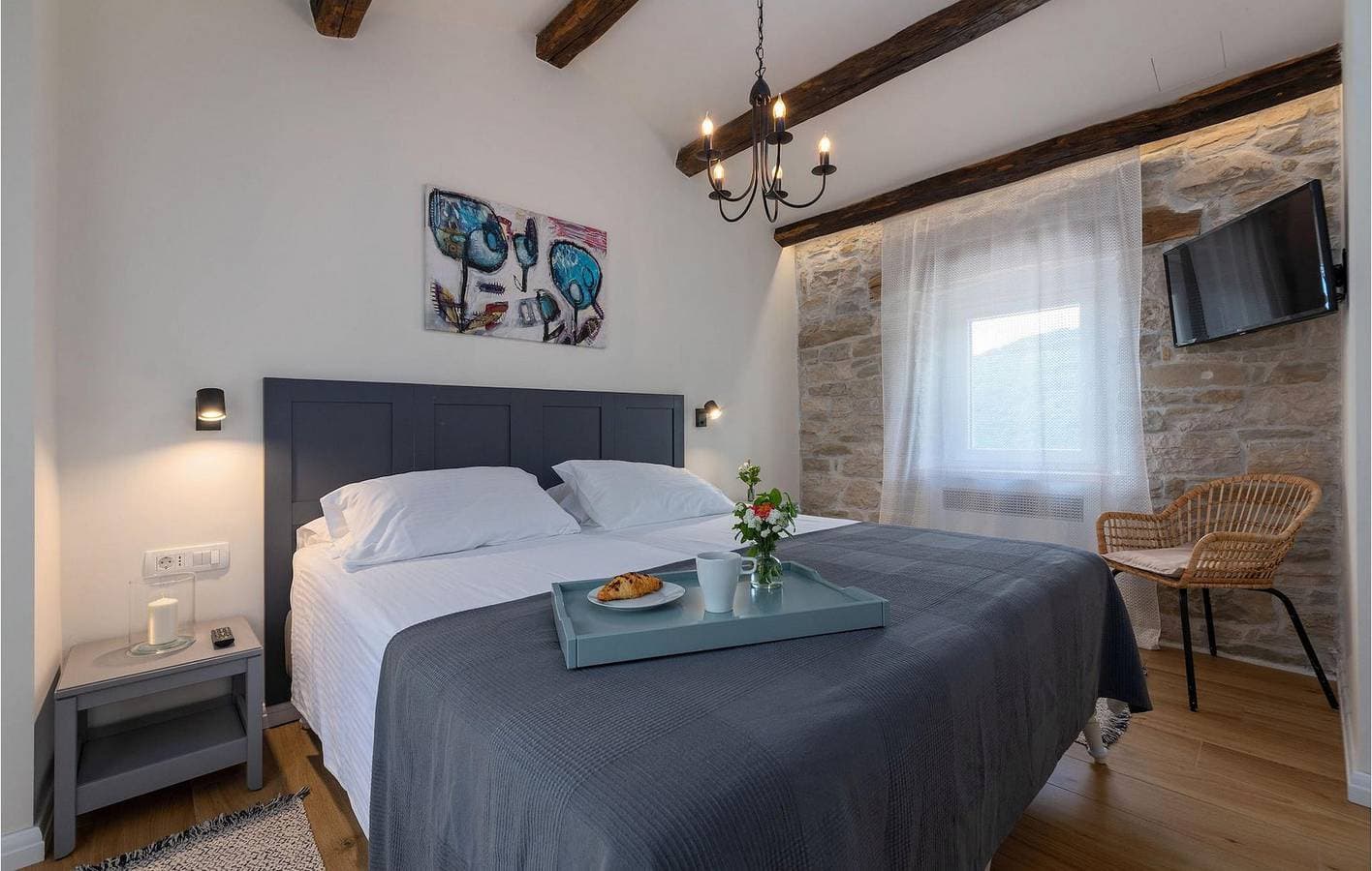 Foto 9 von 61: Charmante 2-Zimmer-Wohnung mit Pool, WLAN und in der Nähe von Novaki Motovunski