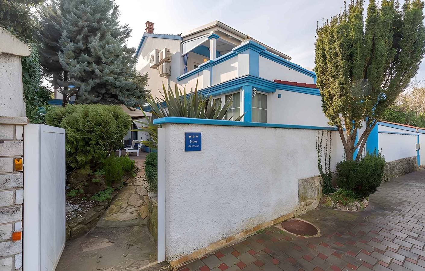 Foto 3 von 40: Ferienwohnung mit gemütlicher Terrasse und Grill