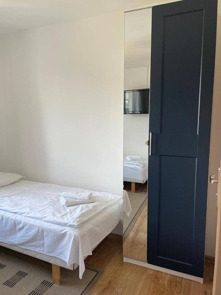 Foto 8 von 10: Double Room with Private Bathroom