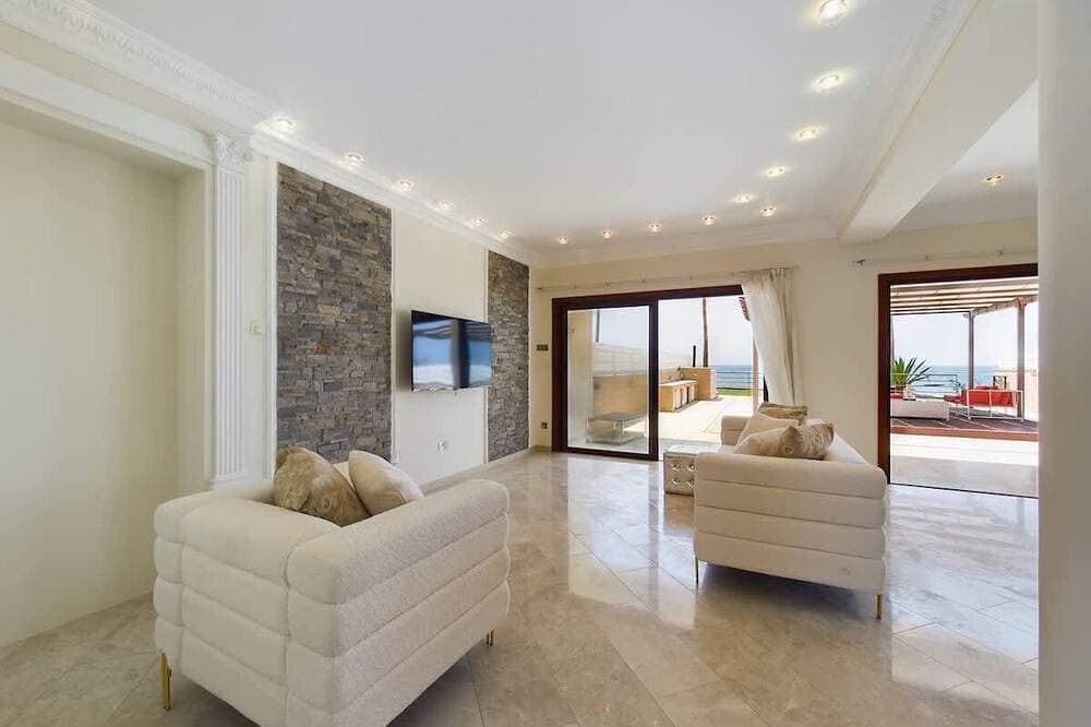 Foto 9 von 30: Fabulous Beach Front House
