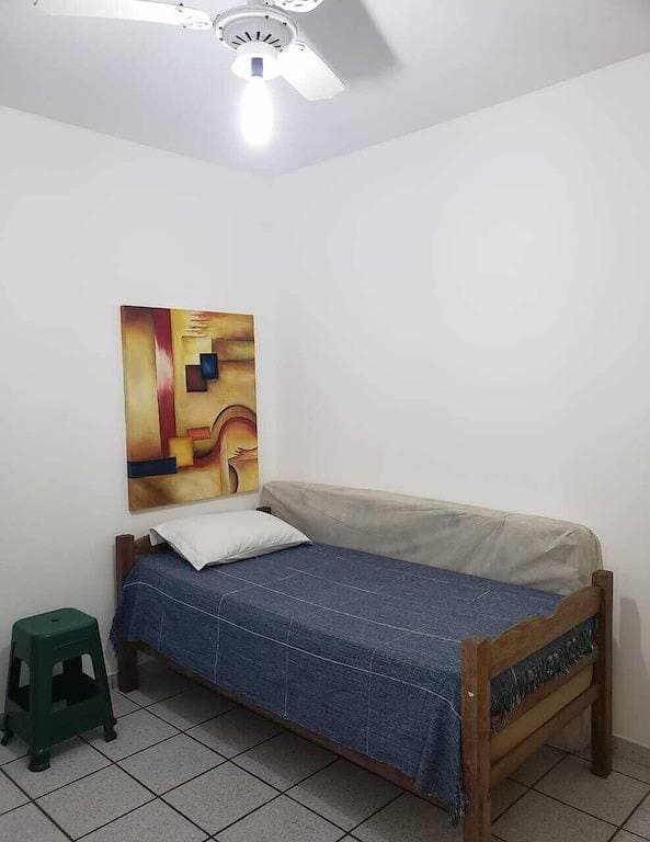 Foto 3 von 20: Guarapari, Enseada Azul, Block von Peracanga Beach, 2 Schlafzimmer, Garage