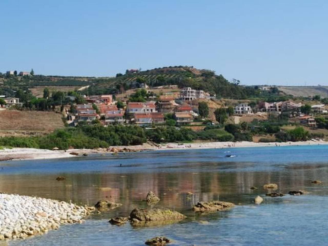 Foto 9 von 19: Ruhige Ferienwohnung in Sciacca mit Terrasse, Garten und Grill und Meerblick