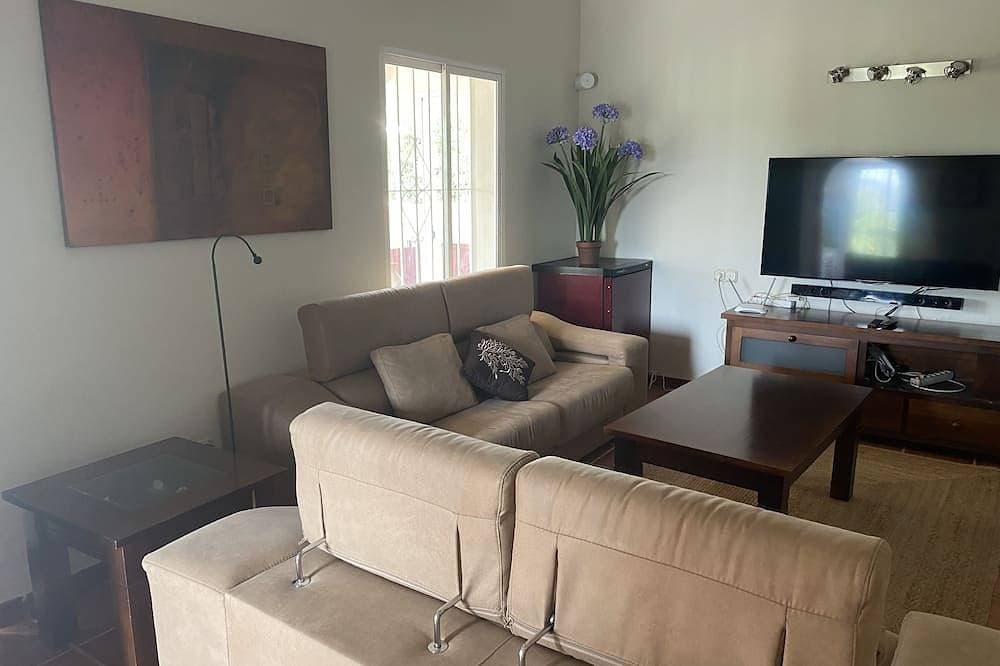Foto 12 von 30: Charmante Finca mit Swimming Pool, Garten und viel Platz