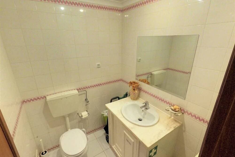 Foto 8 von 29: Algarve, T2 apartment w/sea view, near Faro