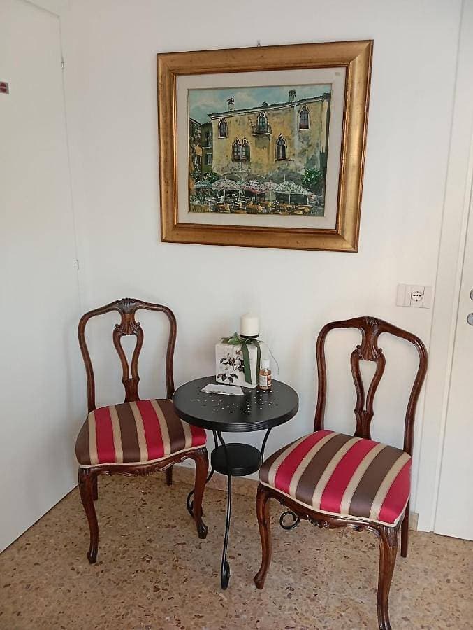 Foto 4 von 20: Two-Bedroom Apartment