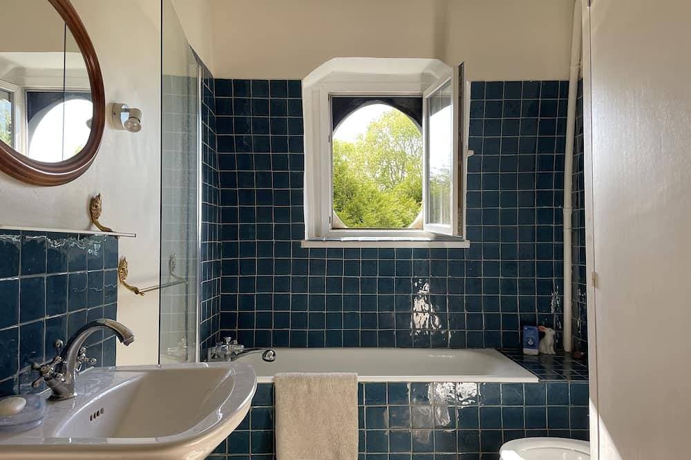 Foto 12 von 29: 🏡 Large Family Home –Sleeps 15 –8 Bedrooms – Enclosed Garden –3 km from the Sea