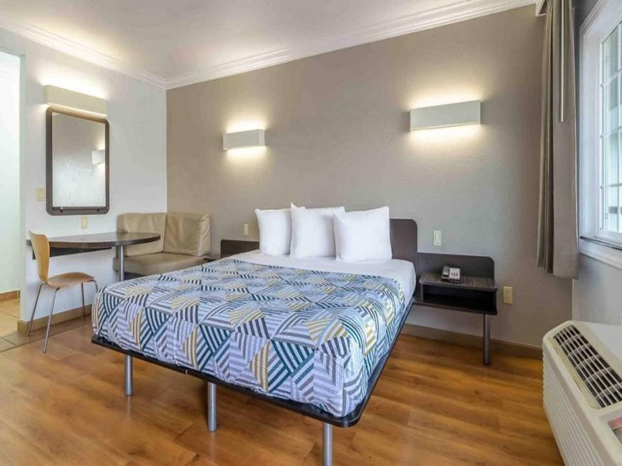 Foto 4 von 33: 1 Doppelbett | Nichtraucher, Kühlschrank