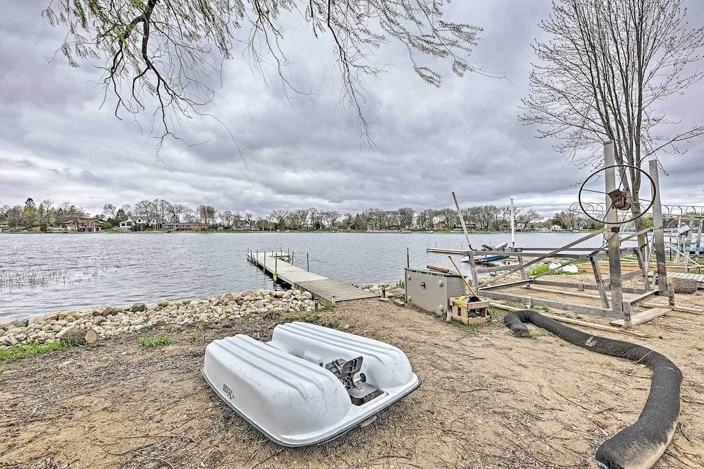 Foto 13 von 39: Waterfront Fond du Lac Home on DeNeveu Lake!
