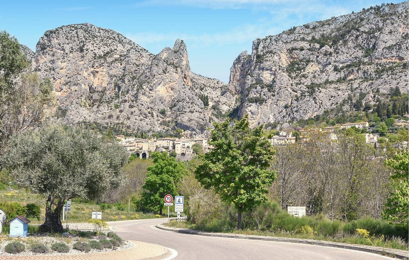 Foto 6 von 19: Gemütliche Wohnung in der Nähe von La Bastide Du Paradou, Waschmaschine & Parkplatz