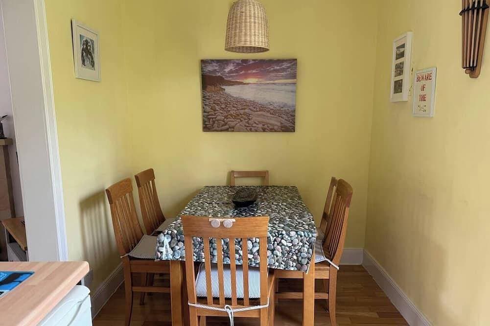 Foto 11 von 23: The Fifie. A home away from home.