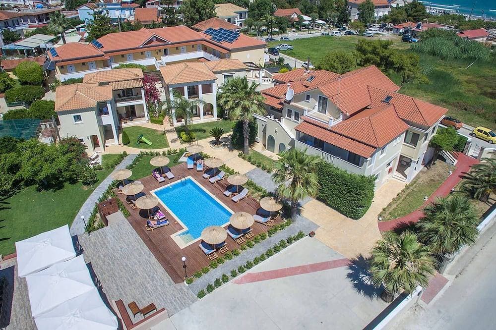 Foto 5 von 14: Astarte Villas - Coco Palm Deluxe 2 Bedroom Apartment N3