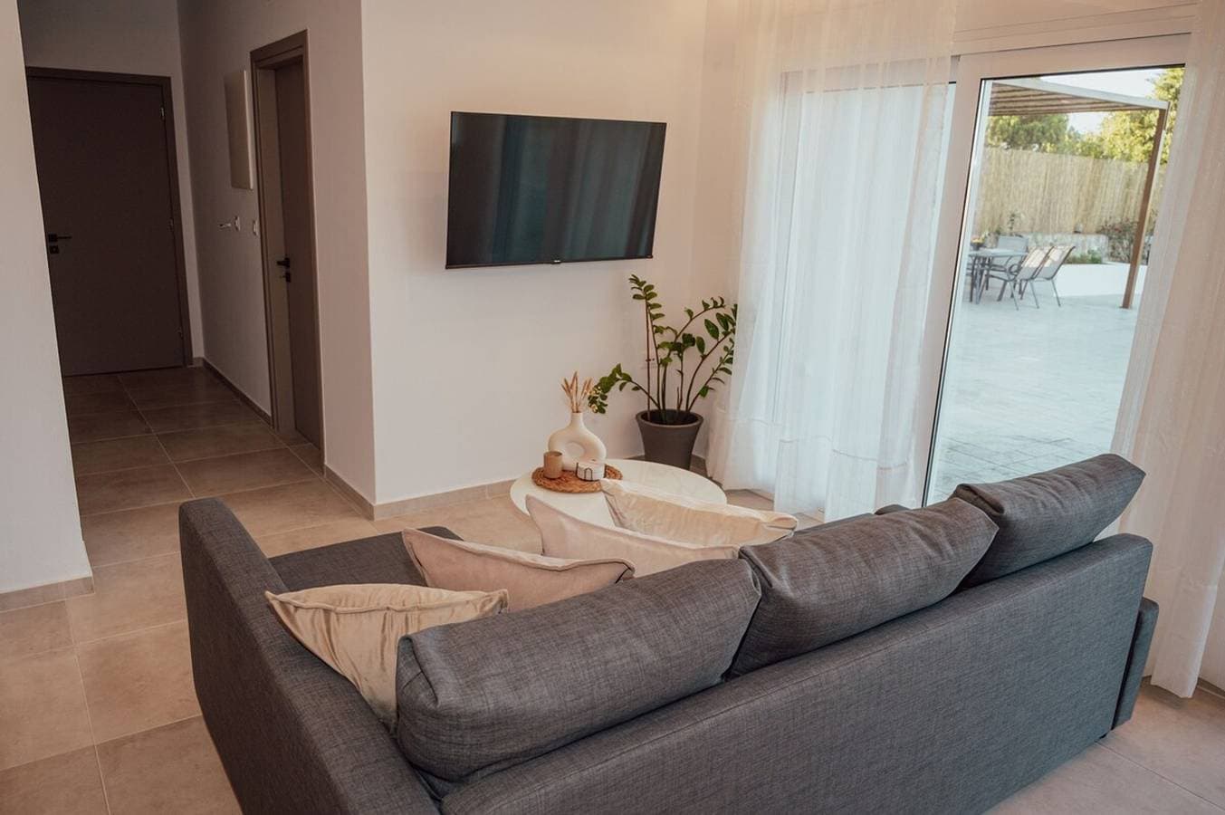 Foto 6 von 69: Ferienhaus für 8 Personen mit Terrasse