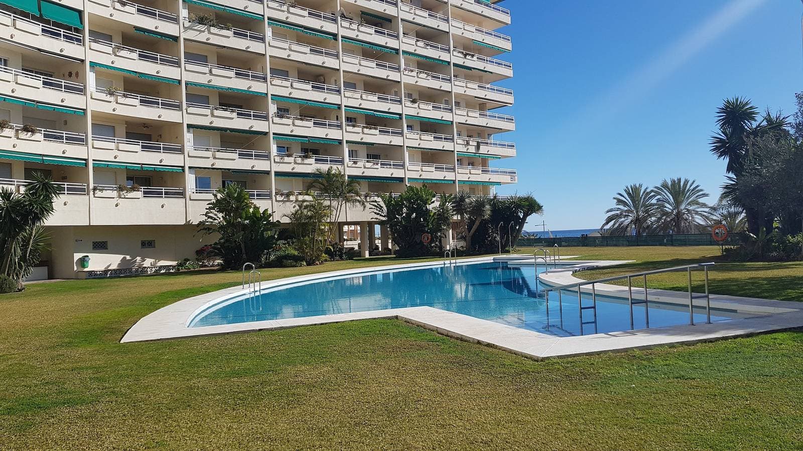 Foto 3 von 28: Ferienwohnung „Urban beach Imperator“ mit Meerblick, Pool, Klimaanlage und WLAN