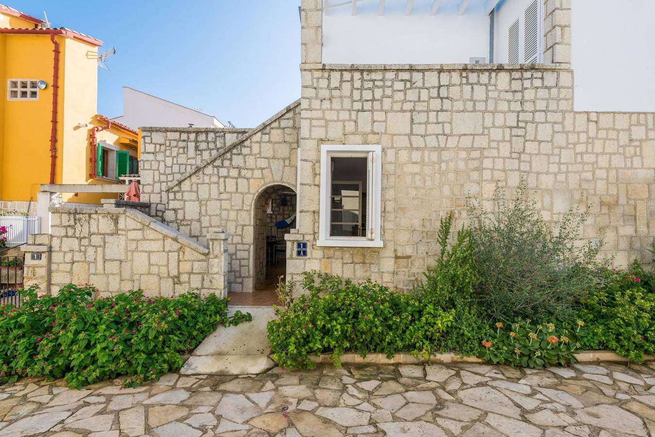 Foto 5 von 38: Xarus 1 - Apartment mit Meerblick in Es Barcarès (Alcúdia). WiFi gratis