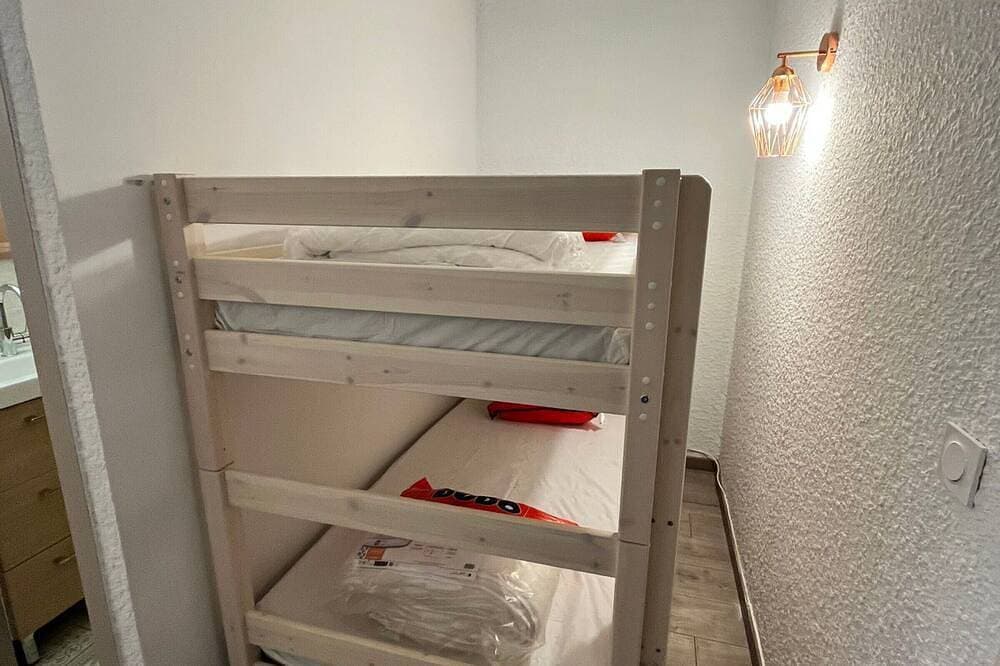 Foto 2 von 15: Renoviertes Studio mit Balkon, Privatparkplatz, nahe Pisten - 4 Pers
