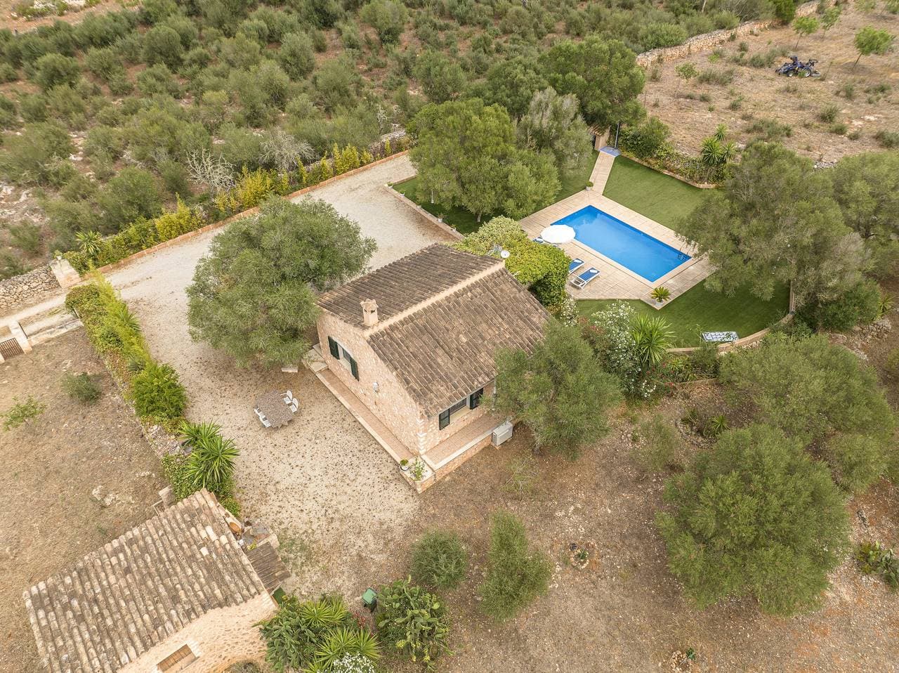 Foto 4 von 26: Finca 'Villa Sa Teulada' mit Bergblick, WLAN und Klimaanlage