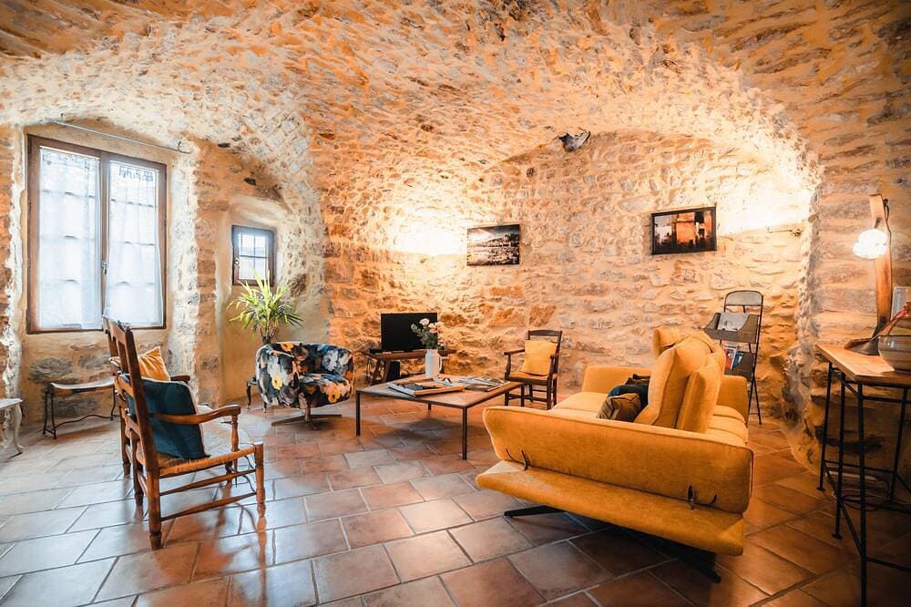 Foto 12 von 30: La Maison Inès -Exceptional 18th-century Bastide in Vallon pt d'arc- labeled 5* - France