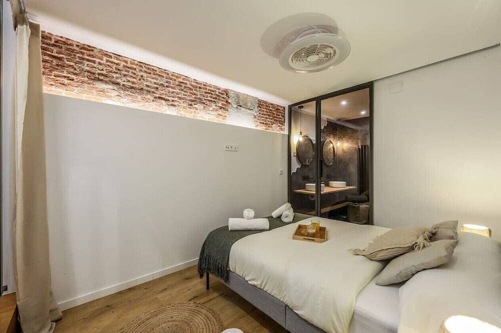 Foto 12 von 30: Design and Elegance in the Heart of Madrid