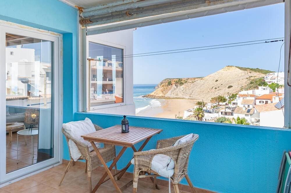 Beach Retreat in Burgau 1