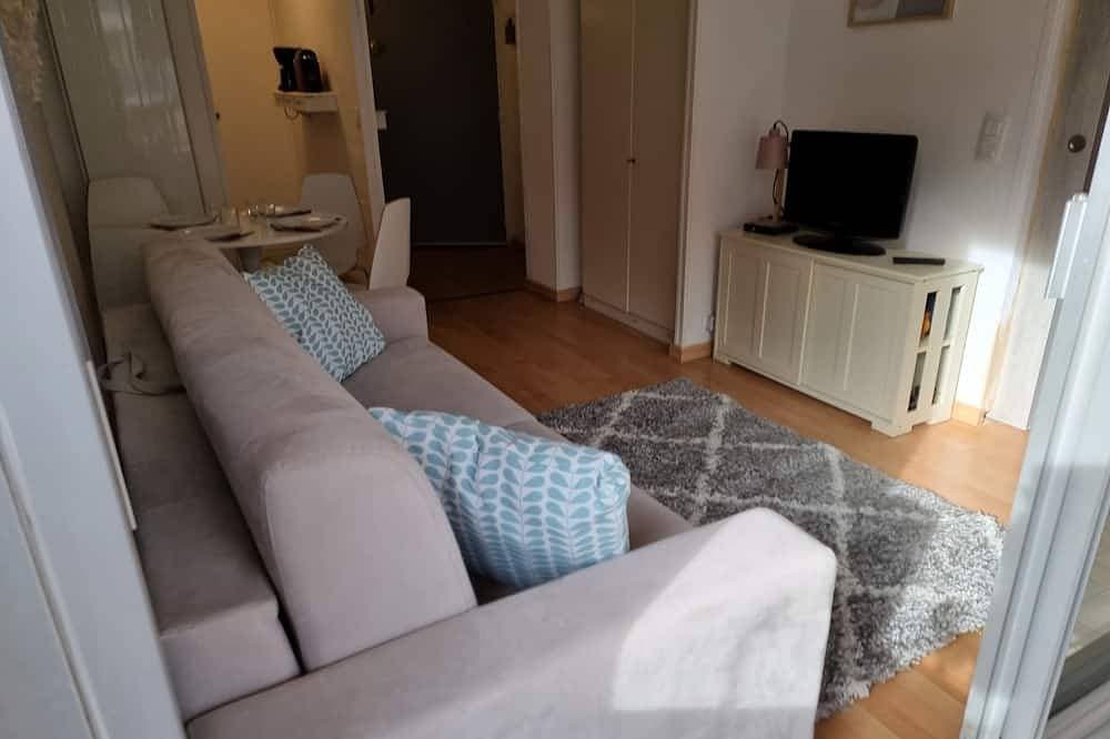 Foto 10 von 25: Studio in Residence with swimming pool and solarium, 5 minutes from the beach