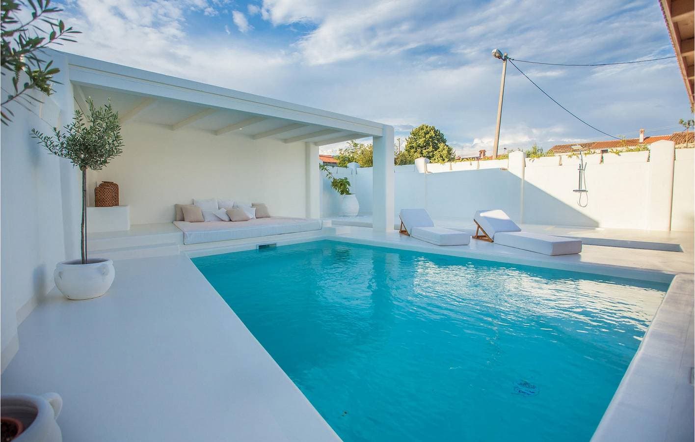 Foto 7 von 24: Gemütliche 2-Zimmer-Wohnung mit Pool, WLAN und Terrasse in Kadumi