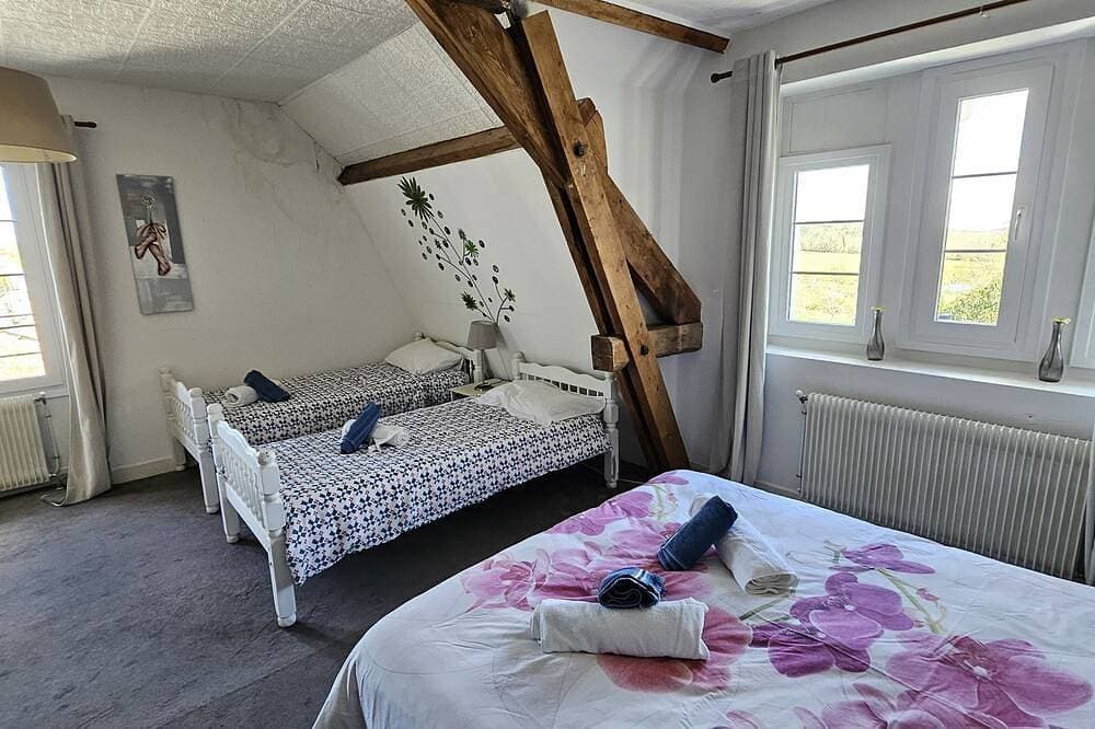Foto 9 von 26: Family Friendly, pet Friendly, Relaxing, Swimming Pool, Play Area, Games Room